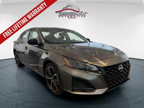 2024 Nissan Altima SR FWD