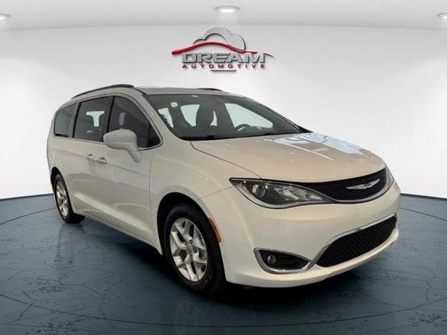 2020 Chrysler Pacifica Touring