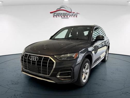 Manhattan Gray Metallic 2021 Audi Q5 45 Premium