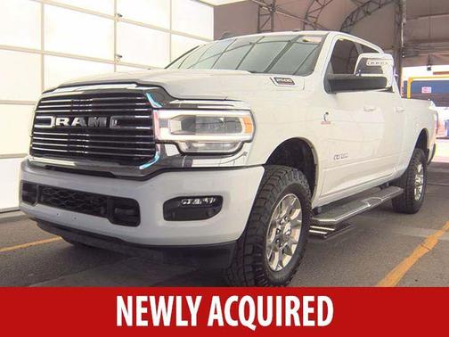 Bright White Clearcoat 2024 RAM 2500 Laramie Crew Cab 4x4 6'4' Box