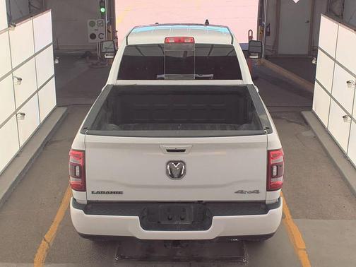 Bright White Clearcoat 2024 RAM 2500 Laramie Crew Cab 4x4 6'4' Box