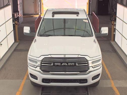 Bright White Clearcoat 2024 RAM 2500 Laramie Crew Cab 4x4 6'4' Box