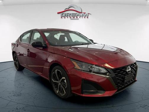 2023 Nissan Altima SR Intelligent AWD