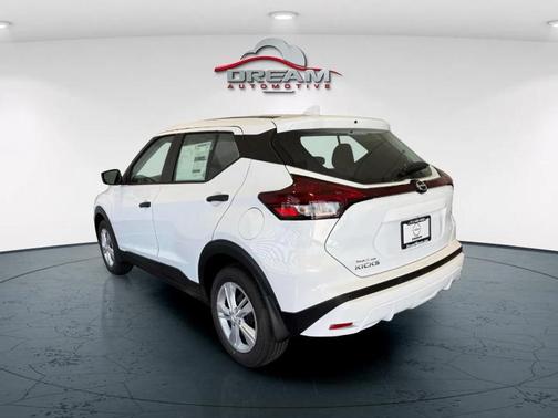 2025 Nissan Kicks S