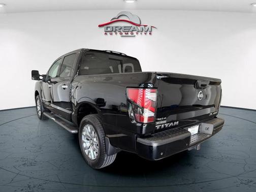 2020 Nissan Titan SL