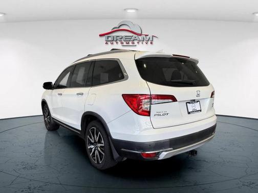 2019 Honda Pilot Touring 8-Passenger
