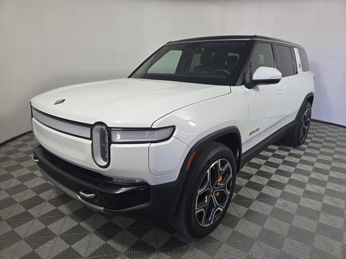 2023 Rivian R1S Adventure