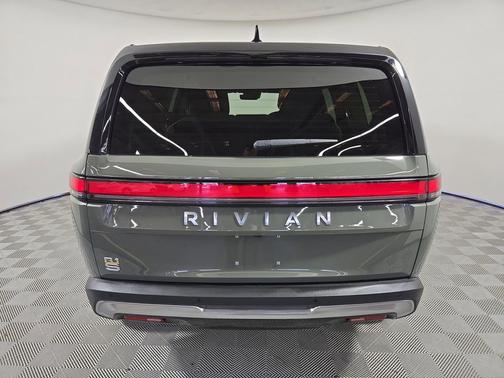 2022 Rivian R1S Launch Edition