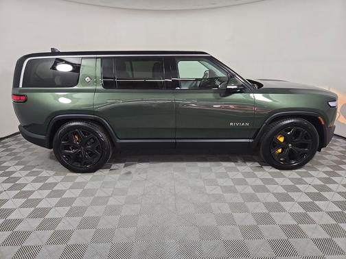 2024 Rivian R1S Adventure Quad Motor Large Pack