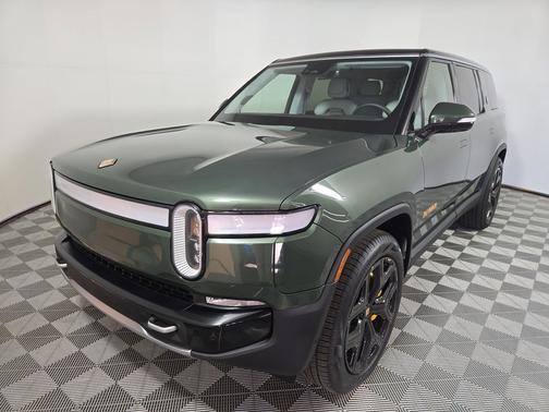 2024 Rivian R1S Adventure Quad Motor Large Pack