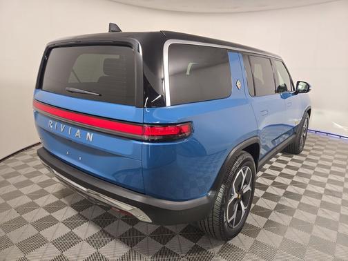 2023 Rivian R1S Launch Edition