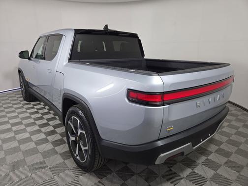 2023 Rivian R1T Adventure Quad Motor Large Pack