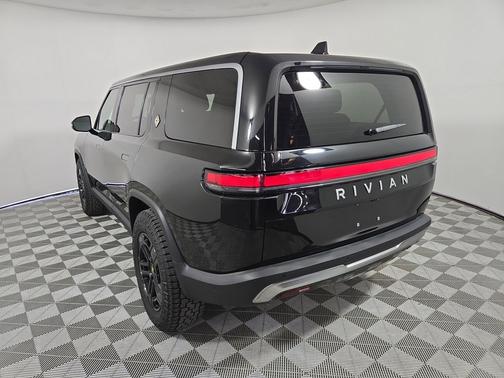 Midnight 2024 Rivian R1S Adventure Quad Motor Large Pack