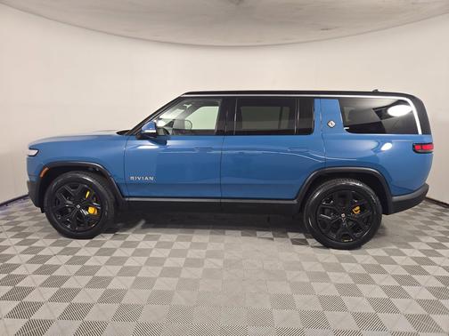 2024 Rivian R1S Adventure Quad Motor Large Pack