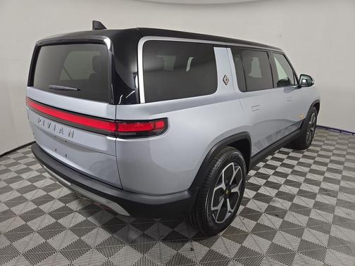 LA Silver 2024 Rivian R1S Adventure Quad Motor Large Pack