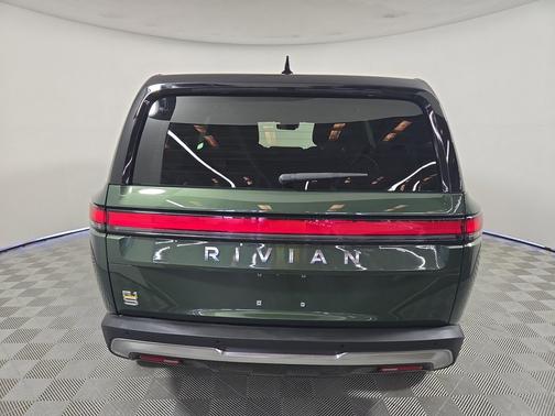 2023 Rivian R1S Adventure