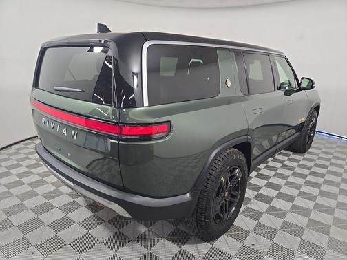2023 Rivian R1S Adventure