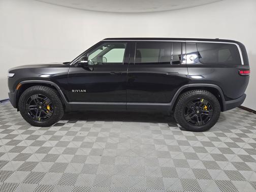 Midnight 2023 Rivian R1S Adventure