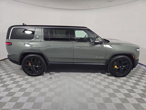 2022 Rivian R1S Launch Edition