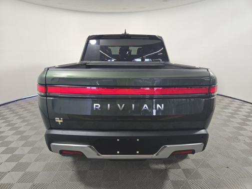 2024 Rivian R1T Adventure Quad Motor Large Pack