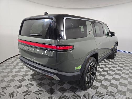 2022 Rivian R1S Launch Edition