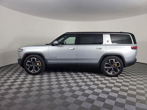2023 Rivian R1S Adventure