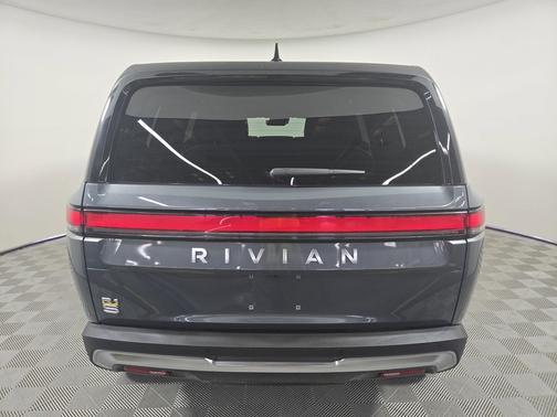2023 Rivian R1S Adventure