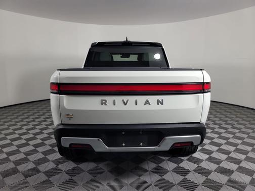 2022 Rivian R1T Adventure