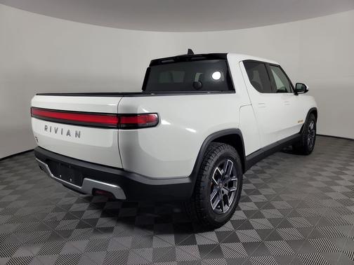 2022 Rivian R1T Adventure