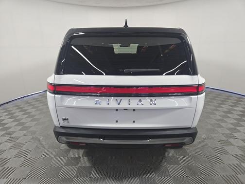 2025 Rivian R1S Adventure trim