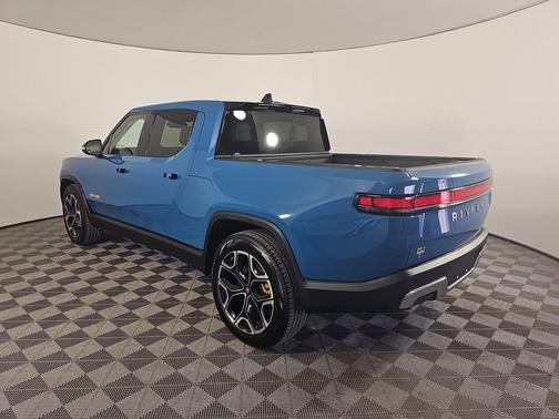 2023 Rivian R1T Adventure Quad Motor Large Pack