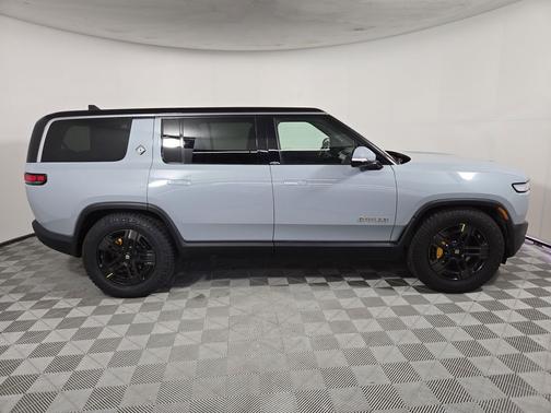 2022 Rivian R1S Launch Edition