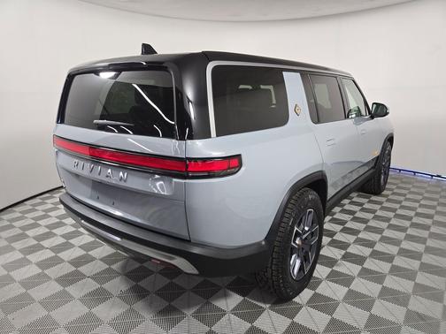 2023 Rivian R1S Launch Edition