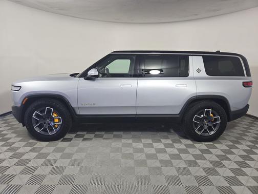 2022 Rivian R1S Launch Edition