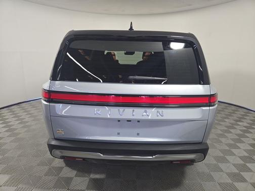 2022 Rivian R1S Launch Edition