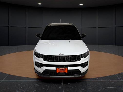 Bright White Clearcoat 2026 Jeep Compass Limited