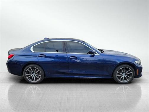 2019 BMW 330 i xDrive