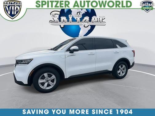 Glacial White Pearl 2022 Kia Sorento LX
