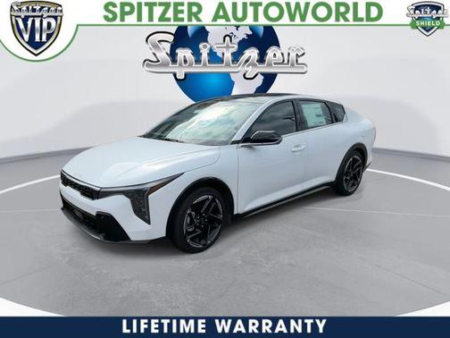 Snow White Pearl 2026 Kia K4 GT-LINE