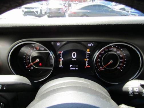 Photo 3 of 34 of 2021 Jeep Wrangler Unlimited Sport