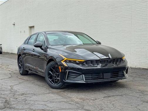 2025 Kia K5 LXS