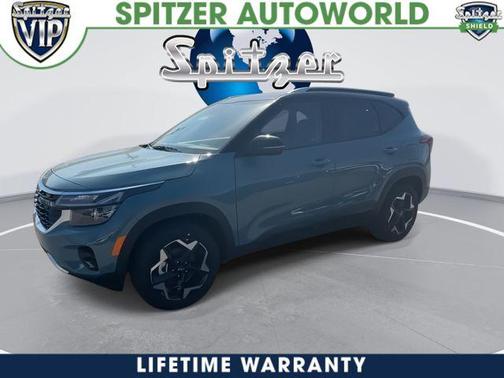 Blue / Black 2026 Kia Seltos S