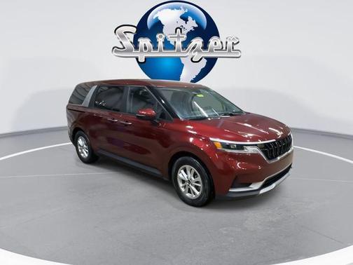2023 Kia Carnival LX