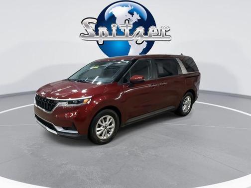 2023 Kia Carnival LX