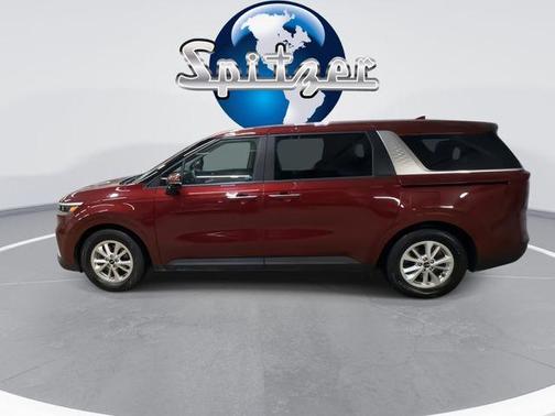 2023 Kia Carnival LX