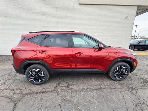 2025 Kia Seltos S