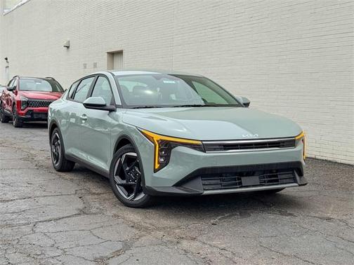 2025 Kia K4 EX