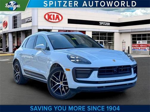 2023 Porsche Macan T
