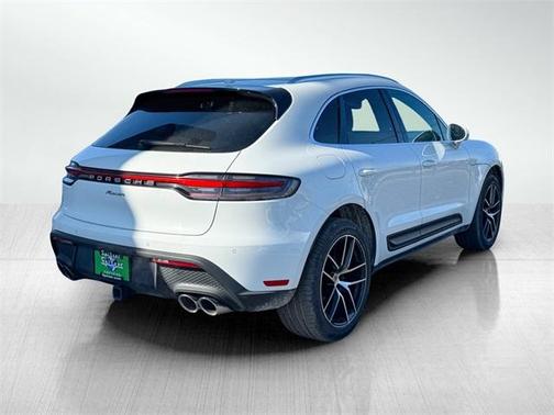 2023 Porsche Macan T