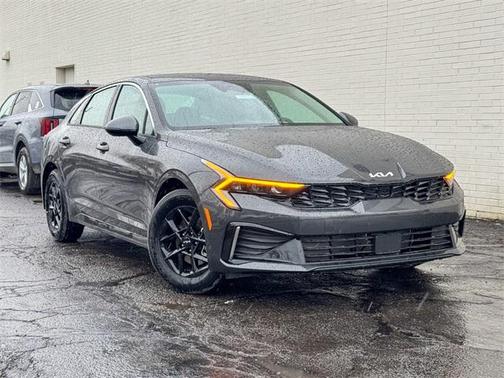 2025 Kia K5 LXS